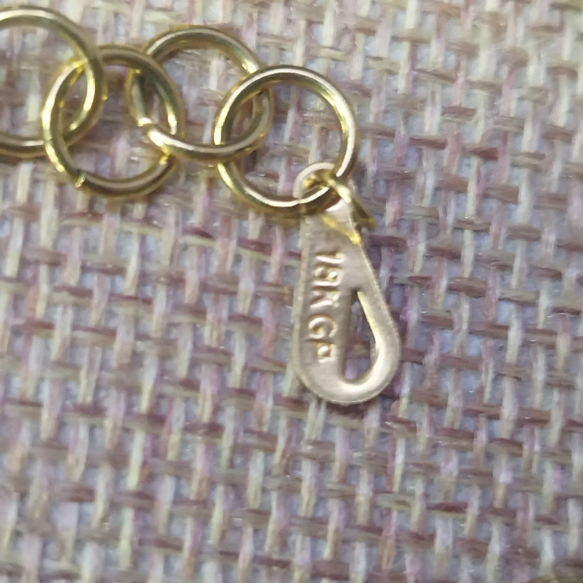 bracelet acier inoxydable plaqué or 18kdoré chiffres romains