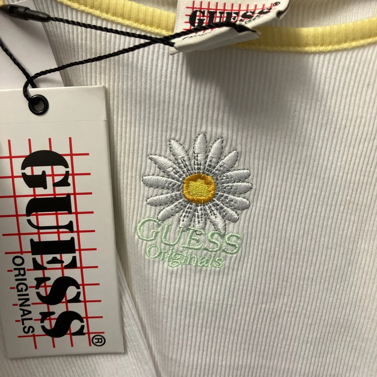 -50% lot 3 hauts Guess T.M/L