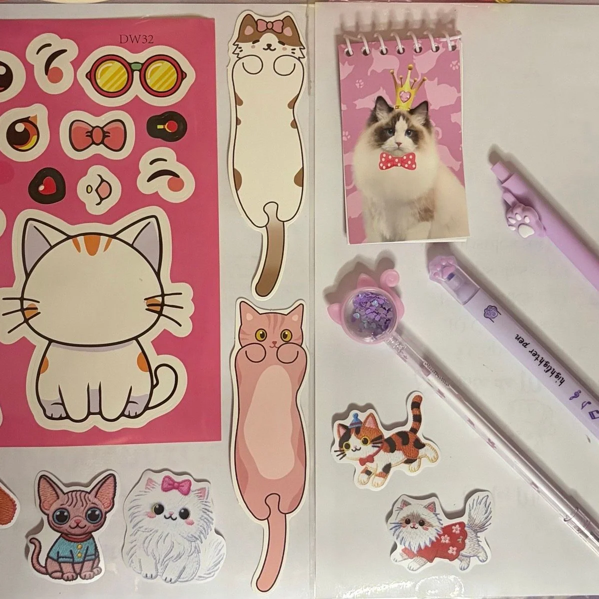 Box petite fille Spécial Chat 22 Articles Kawaii