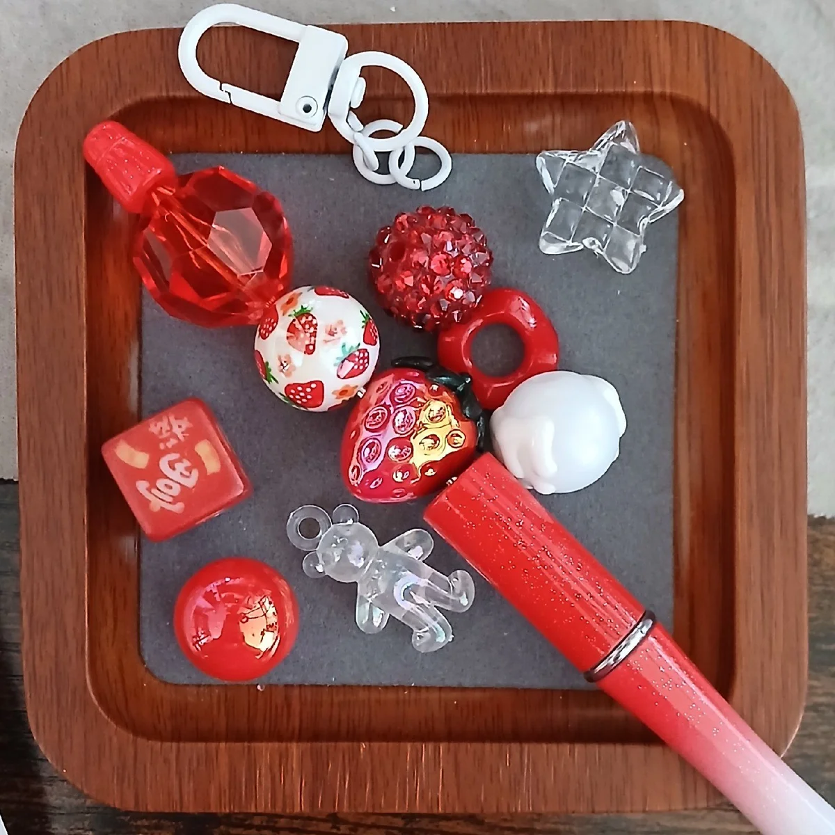 Fraisy Crasy - Collection de perles acrylique pour accessoires de mode