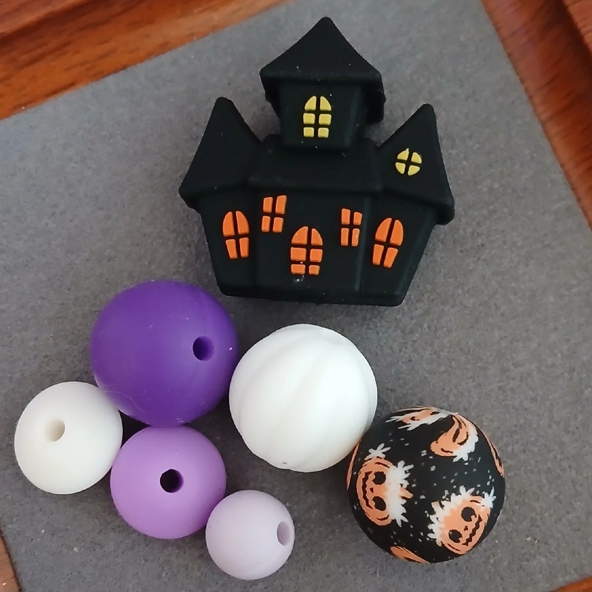 CreaFun Spécial Halloween - Lot de 3 Sachets Mystères de Perles